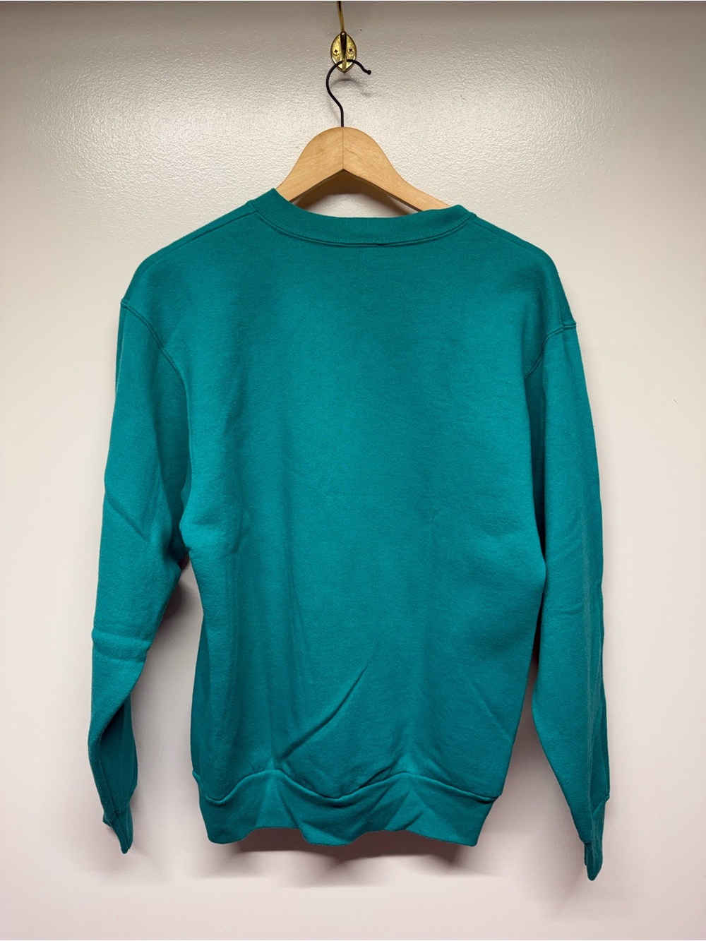 vintage Teal Ski Bunny Graphic Crewneck Sweatshirt - Picture 4 of 4